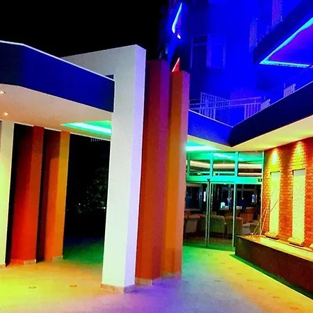 Carmen Aparthotel 3*