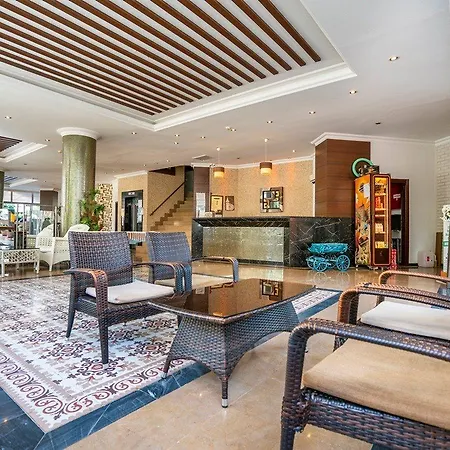 Carmen Aparthotel 3*