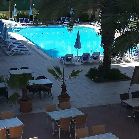 Hotel de apartamente Carmen