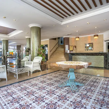 Apart Otel Carmen 3*