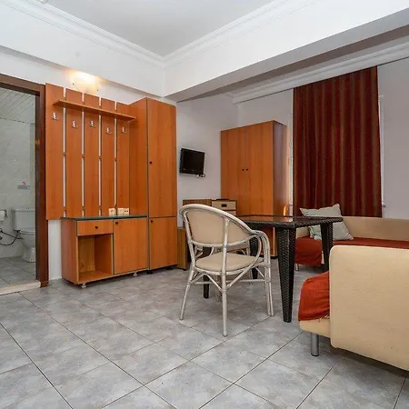 Carmen Hotel de apartamente