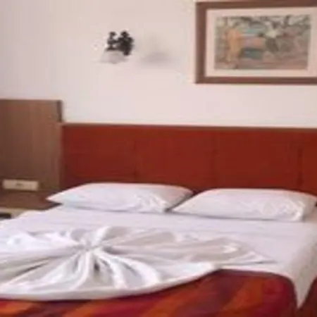 Carmen Apartmanhotel 3*