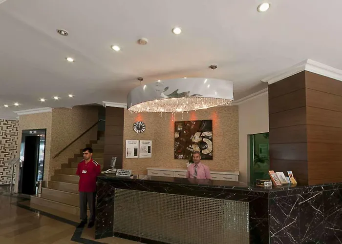 Carmen Aparthotel 3*