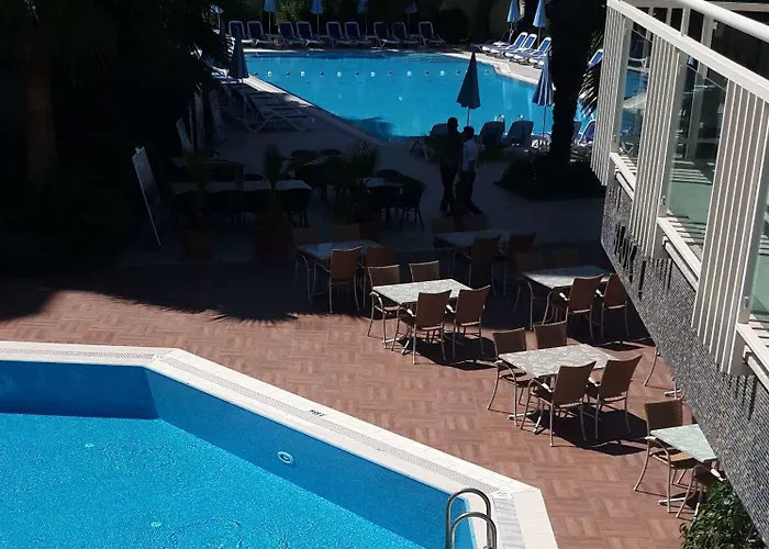 Hotel de apartamente Carmen 3*