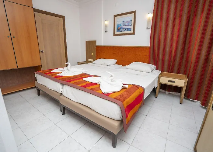 Apart Otel Carmen 3*